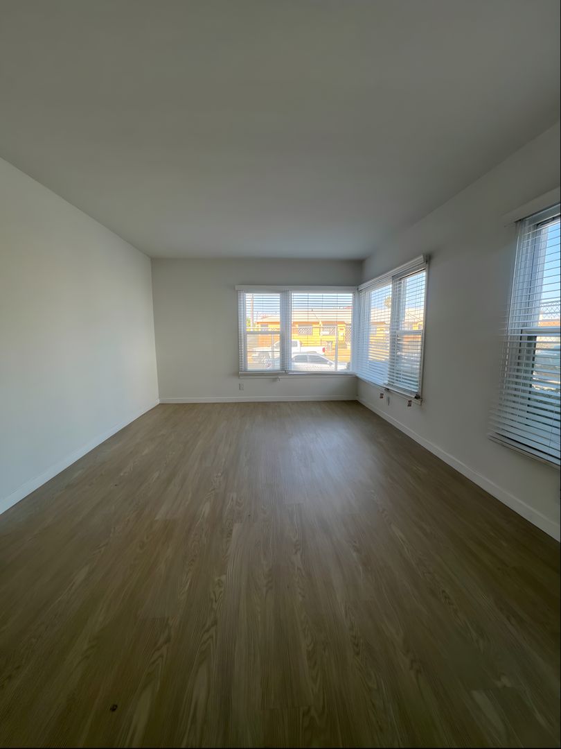 5756 Morley Ave., Los Angeles, CA 90045