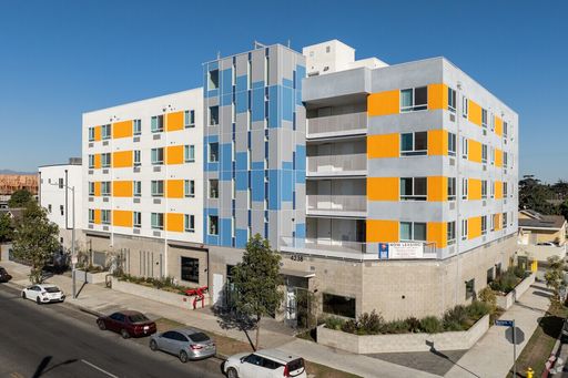 Bright & Beautiful 1 bed/1 bath ~ Comes with Parking, Appliances, Water/Trash/Gas Included, No app fee - LA CITY SECTION 8 VOUCHER! MOVE-IN SPECIAL: 6-WEEKS RENT FREE & $250 AMAZON GIFT CARD! $500 SECURITY DEPOSIT! – photo 1