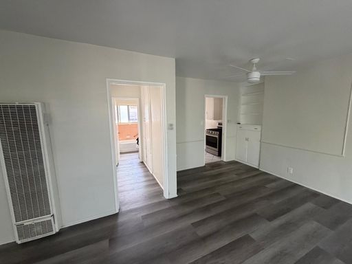Gorgeous 1 bed/1 bath ~ Comes with Appliances, Water Included, No app fee and 3 MONTHS RENT FREE ON THE TENANT'S PORTION, CAPPED AT $3,500! – photo 1