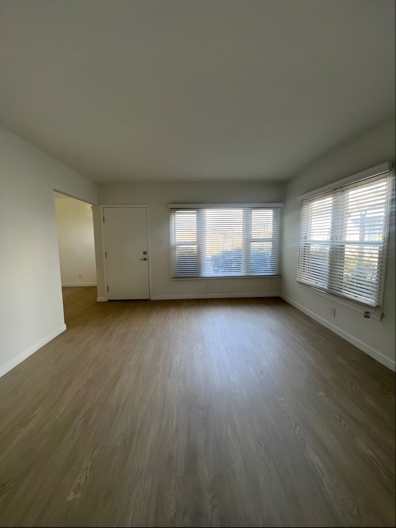 5756 Morley Ave., Los Angeles, CA 90045