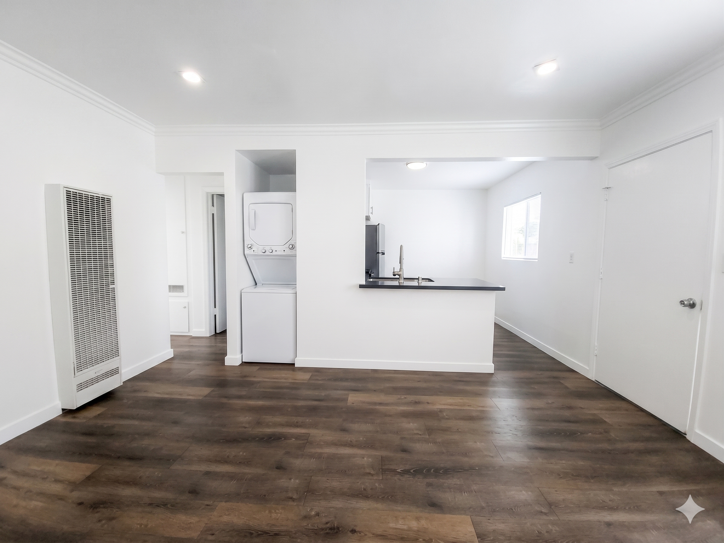 Pico Rivera Apartment: 4707 Rosemead Blvd.-NEW