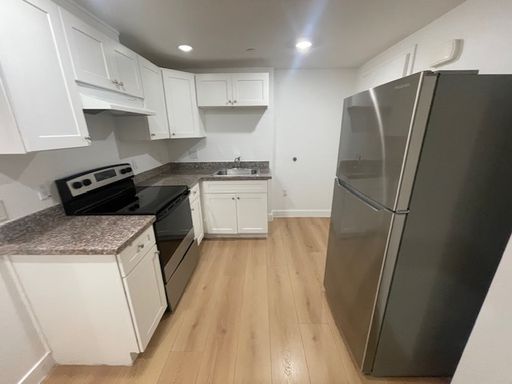Gorgeous 1 Bed/1 Bath Apartment - Comes with Appliances, Water/Trash;/Gas Included, LA City Section 8 Voucher Accepted! No Application fee!! – photo 1