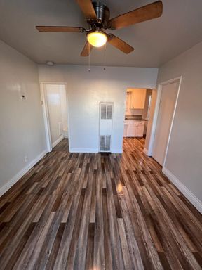 Remodeled 1 Bedroom 1 Bath ~ LA City Section 8 Vouchers Accepted - APPLIANCES INCLUDED + 5 MONTH'S RENT FREE ON THE TENANT PORTION, CAPPED AT $2500!! NO APPLICATION FEE!! – photo 1