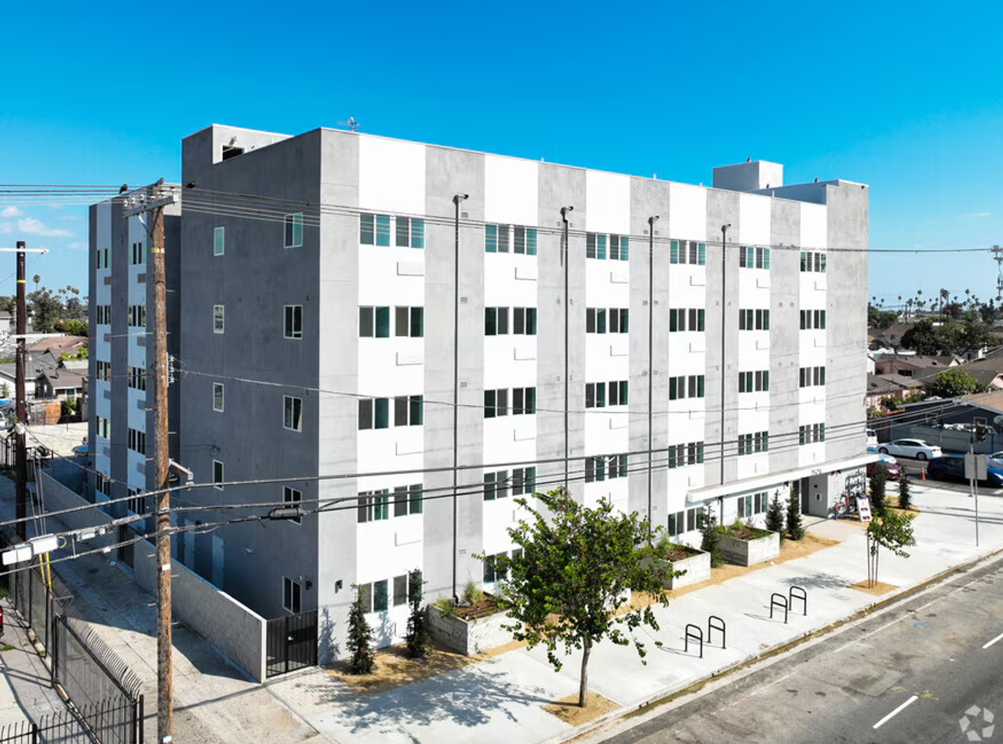 Los Angeles Apartment: 7518 S. Hoover St.