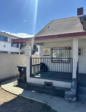 Bright & Spacious 1 Bed/1 Bath home - Comes with Appliances, No application fee, 5 MONTHS RENT FREE ON TENANT'S PORTION, CAPPED AT $2,500.00! – photo 1