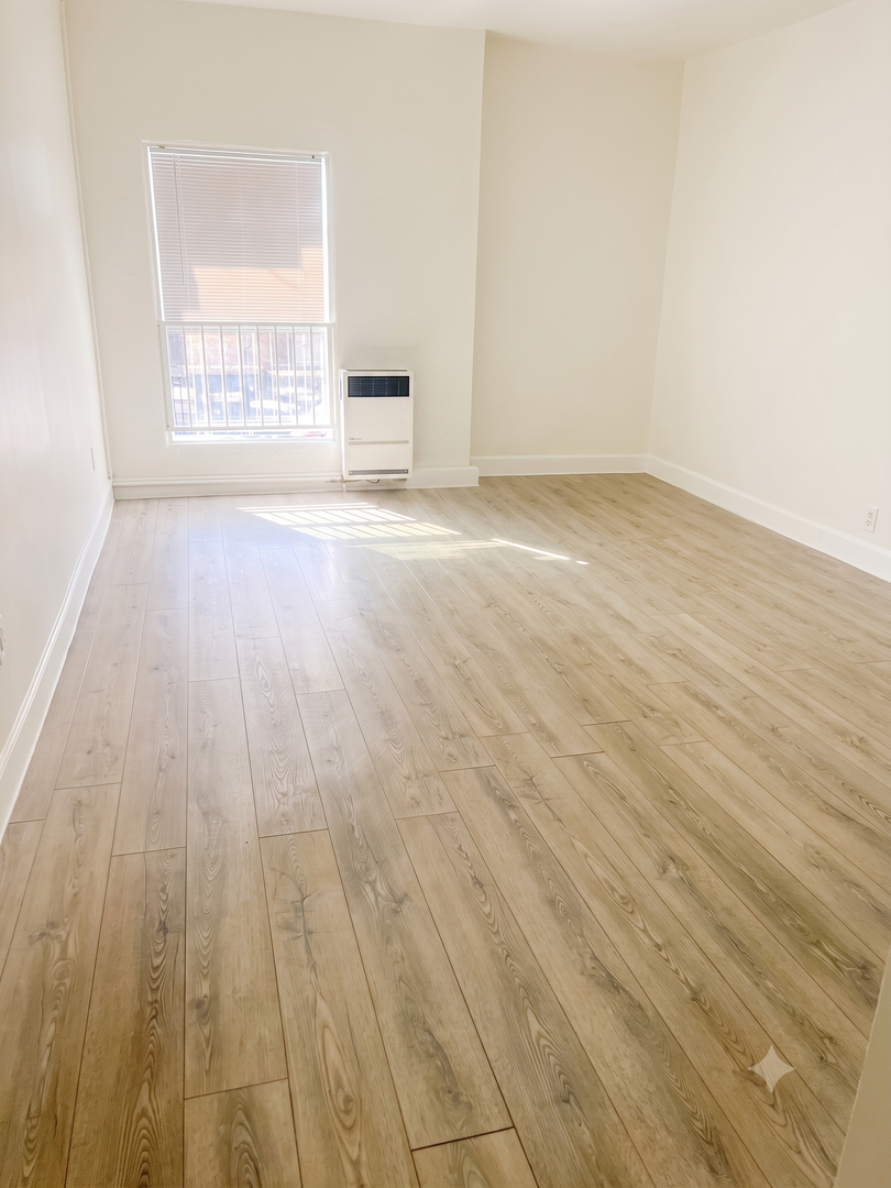 Los Angeles Apartment: 720 S. Alvarado St.