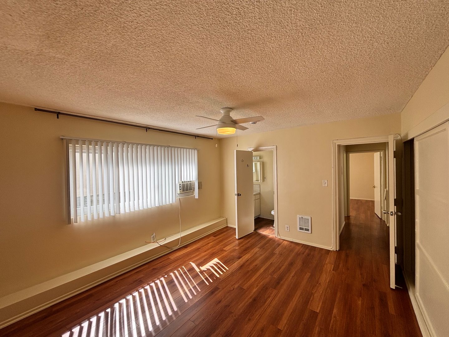 Los Angeles Apartment: 1540 N. Laurel Ave.