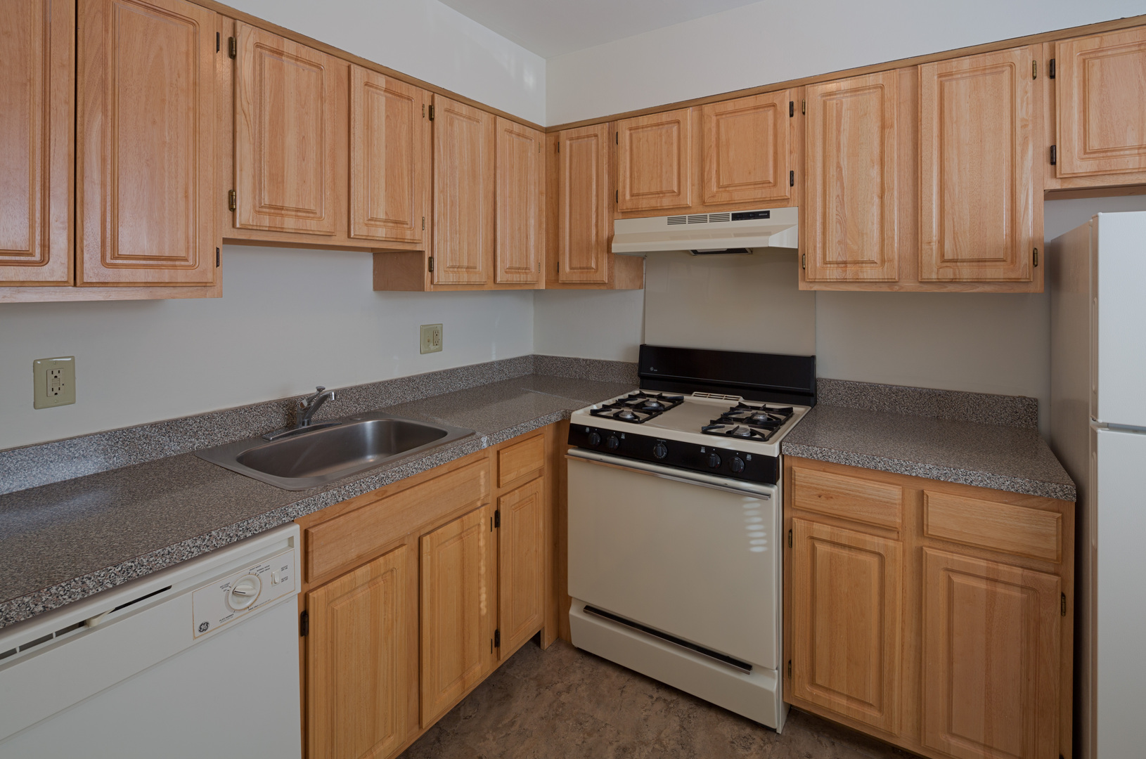 Pickwick Apartments LLC 2 of 12