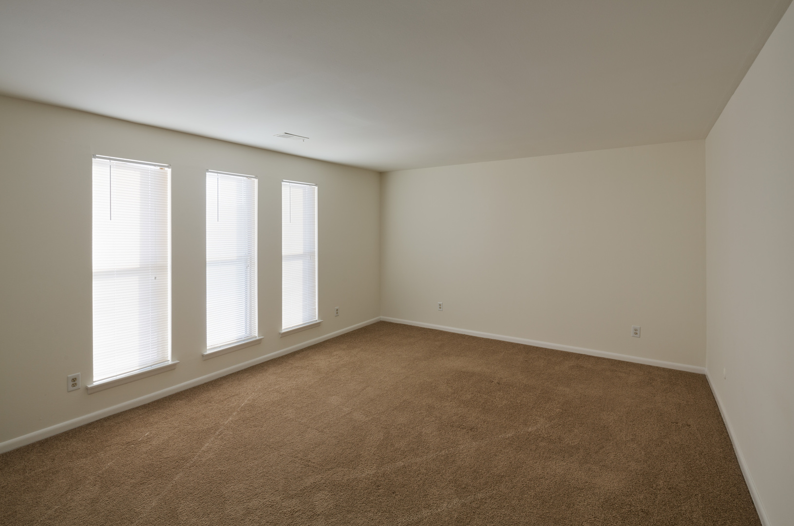 Kingswick Apartments LP 6 of 12