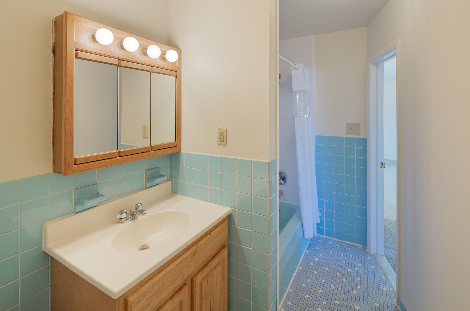 Pickwick Apartments LLC 5 of 12