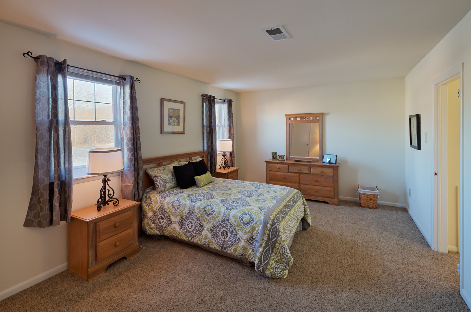 Pickwick Apartments LLC 4 of 12