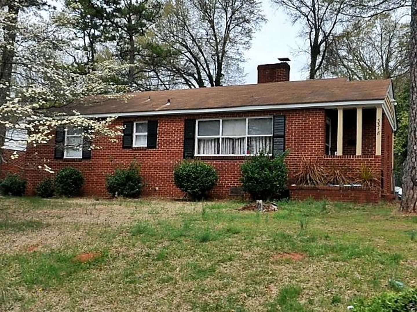 Charlotte House: 3318 Credenza Road