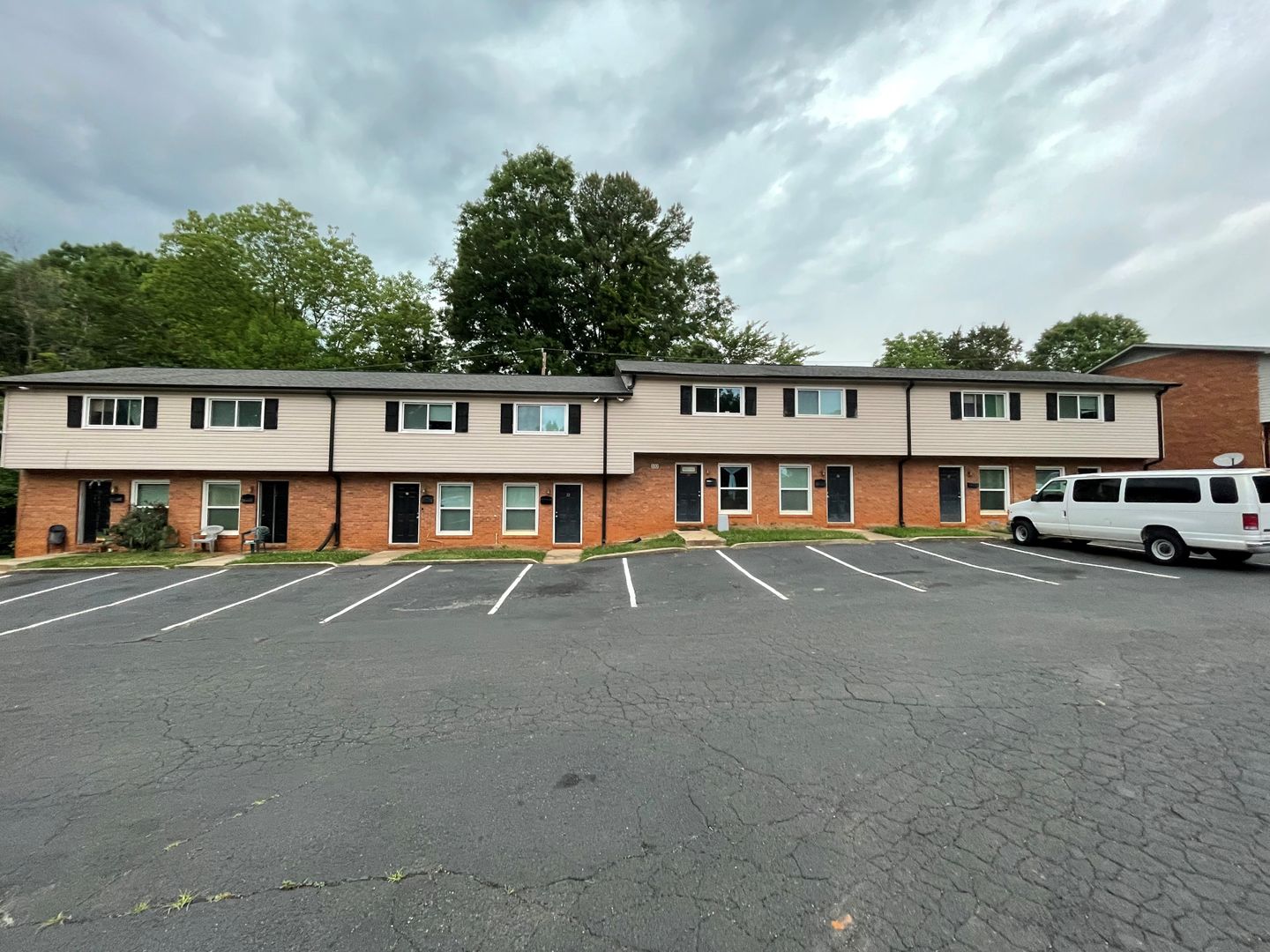 Charlotte Apartment: 332 Bradford Drive