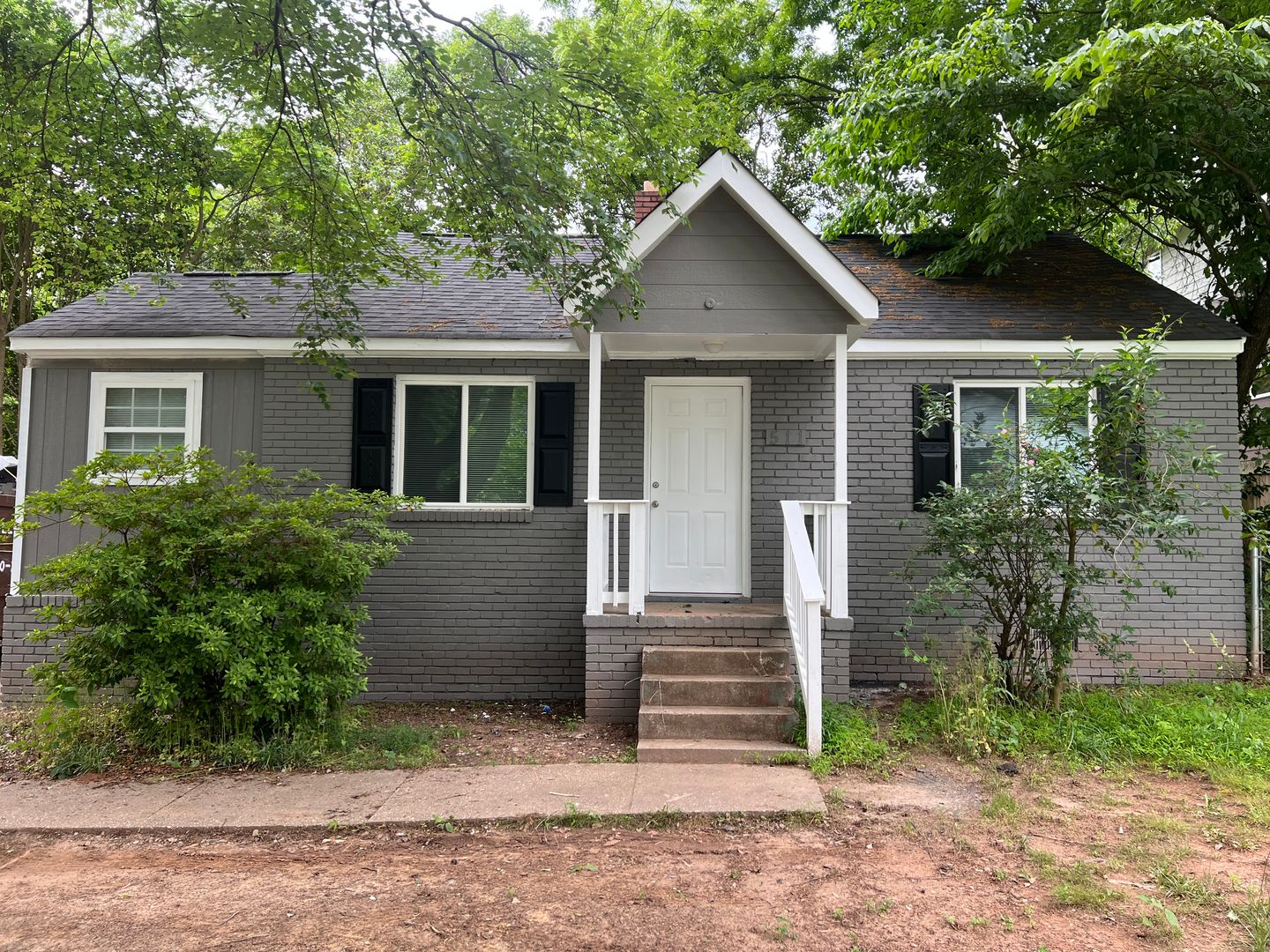 Charlotte House: 511 W 28th Street