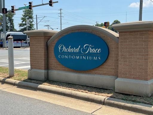 Best Location In Charlotte – photo 1