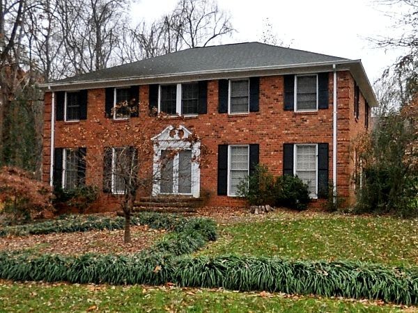 Charlotte House: 2900 Rustic Lane