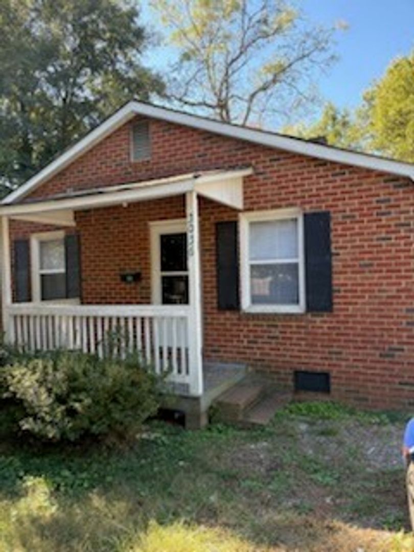 Charlotte House: 3036 Leroy Street