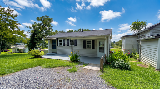 Spacious 1-Bedroom Apartment in Lenoir – $1,000/Month