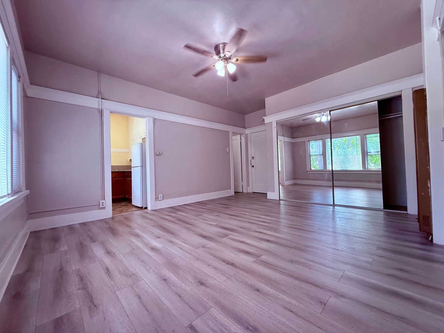 Long Beach Apartment: 406 Linden Avenue