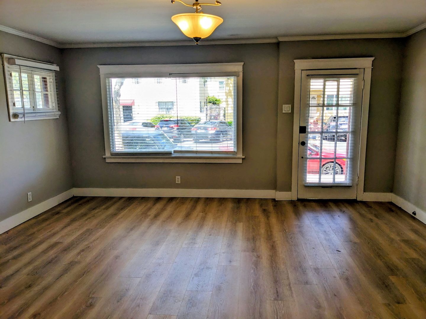 Long Beach Apartment: 1000 East 1st Street