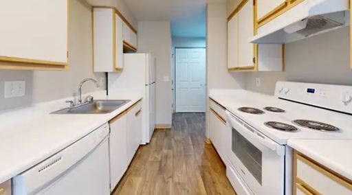 DON'T WAIT! IT COULD BE TO LATE! LEASE TODAY! – photo 1