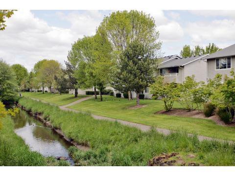 Albany Apartment: 1915 21st Avenue SE