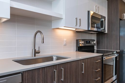 Live Near the River, Trails, and Downtown Milwaukie – Axletree Awaits! – photo 1