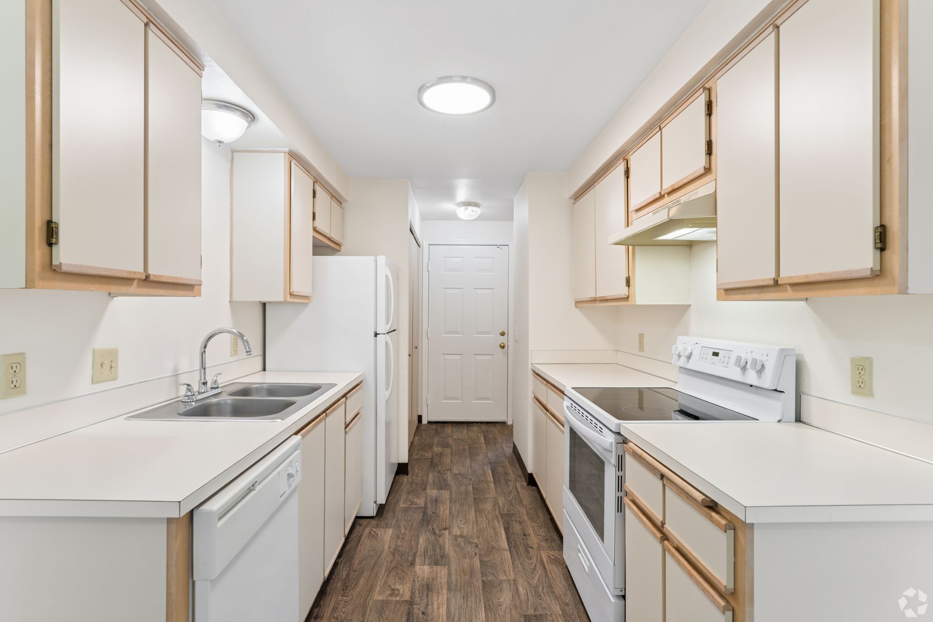 Albany Apartment: 1915 21st Avenue SE