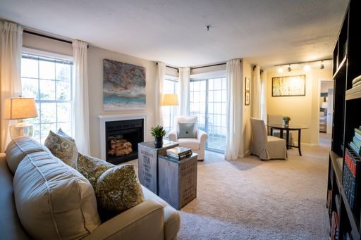 2 Bed, 2 Bath · Evergreen Floor Plan – photo 1