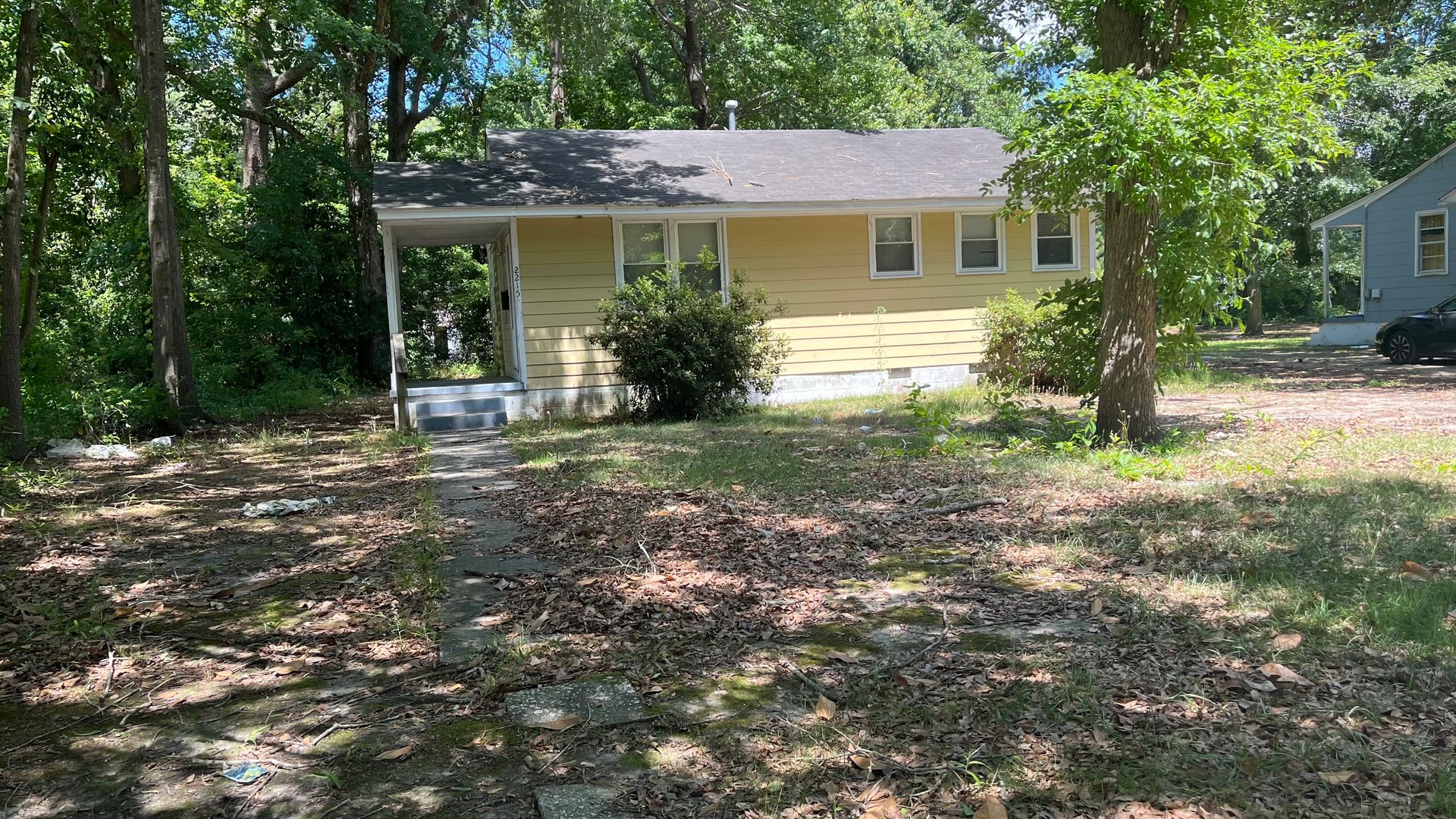 Kinston House: 2215 Briarfield Rd.