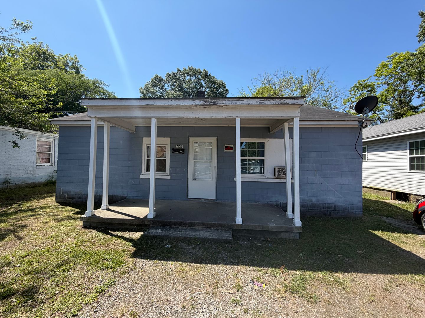 Kinston House: 705 Harvey St.