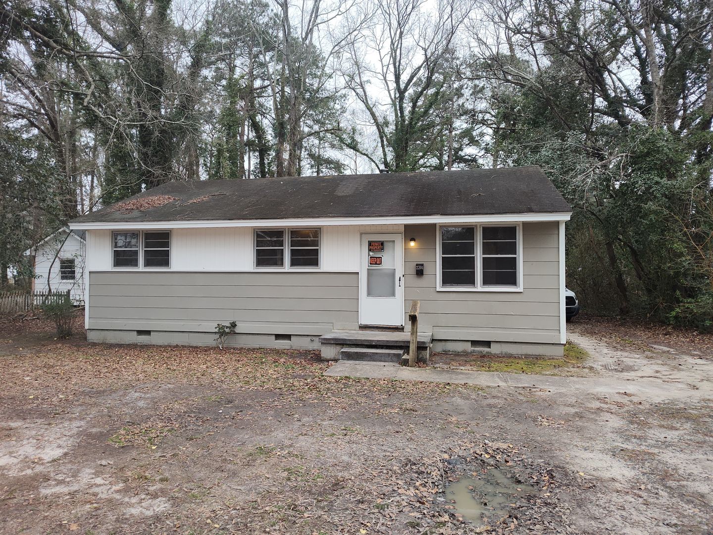 Kinston House: 2204 Hawthorne Ave