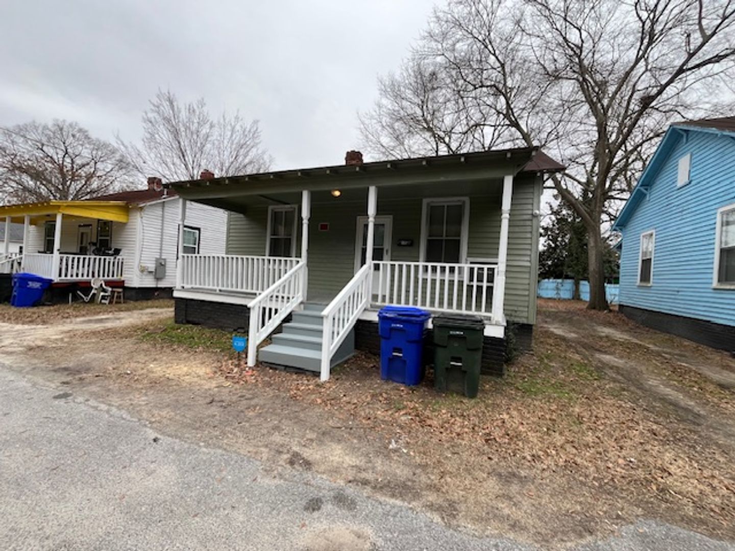 Kinston House: 305 Stough Al