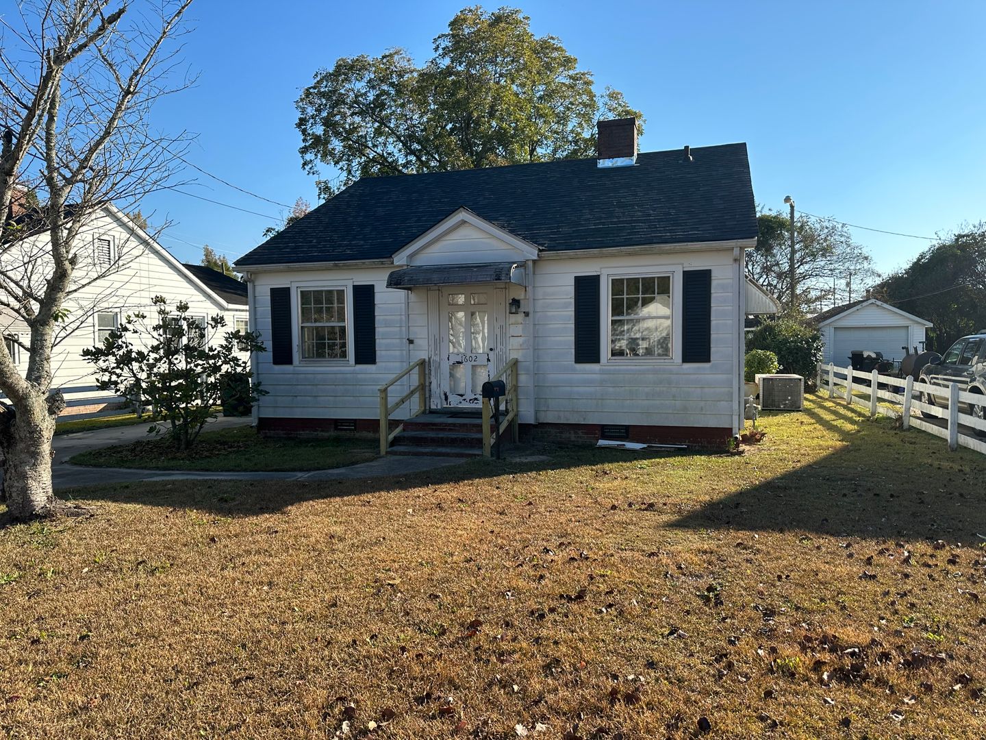 Kinston House: 1602 W. Washington