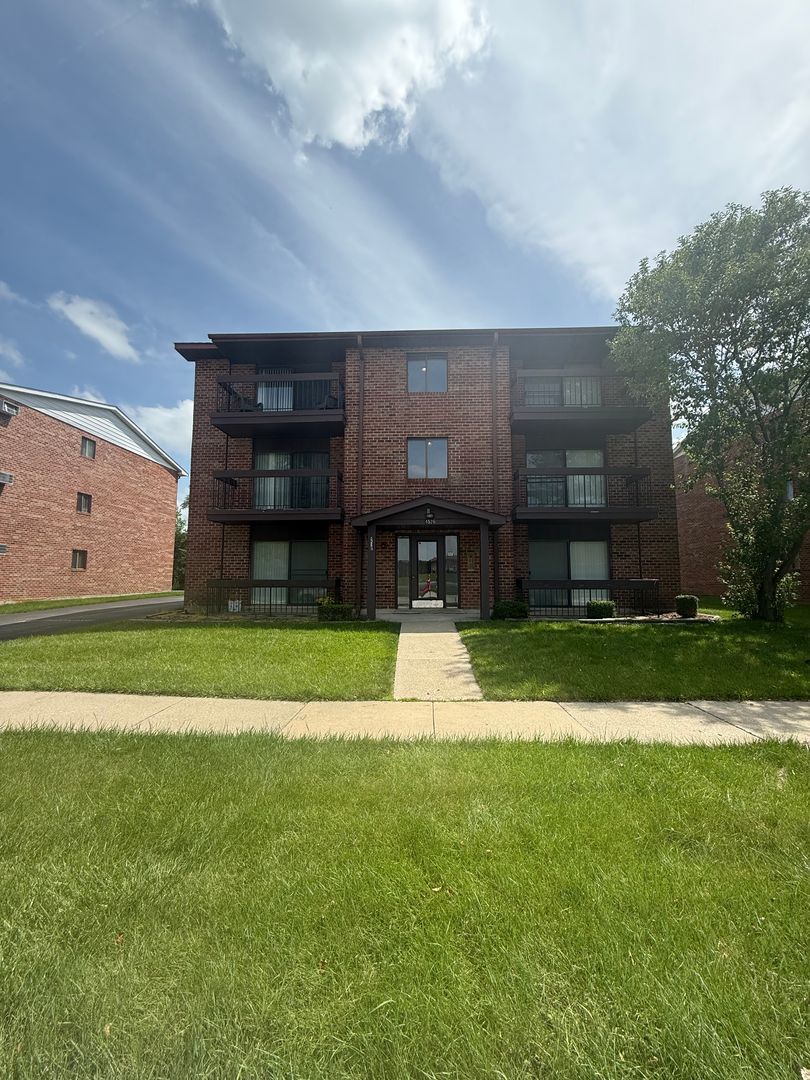 Richton Park Apartment: 4522 Heartland Dr.