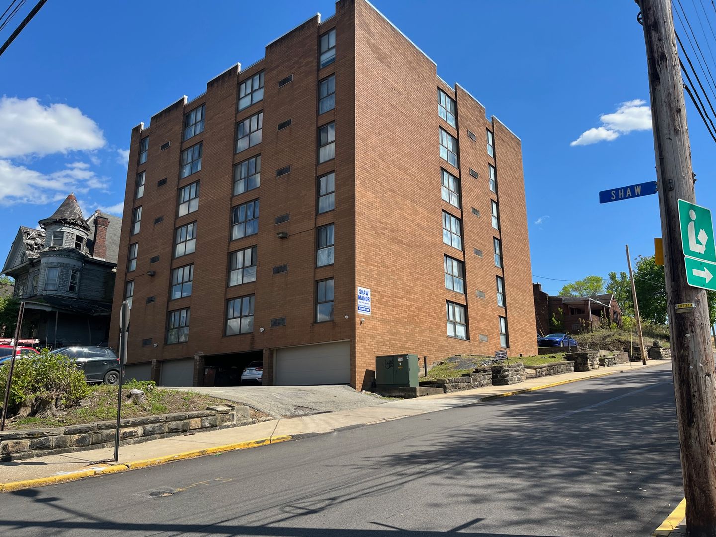 McKeesport Apartment: 604 Shaw Ave