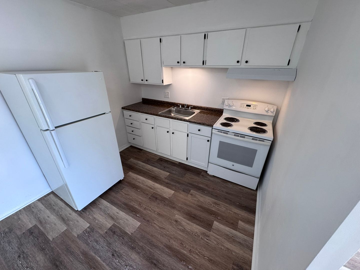 McKeesport Apartment: 604 Shaw Ave