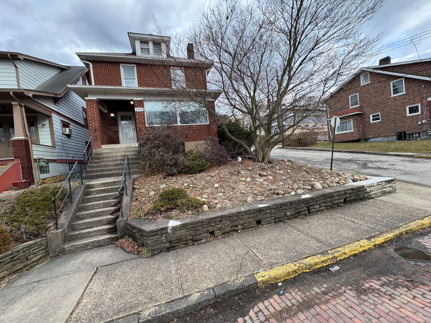 McKeesport Apartment: 1415 Freemont Street