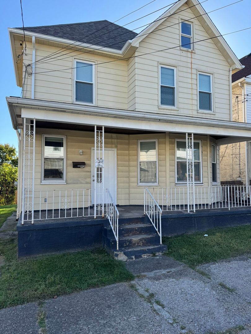 McKeesport House: 913 Union Ave