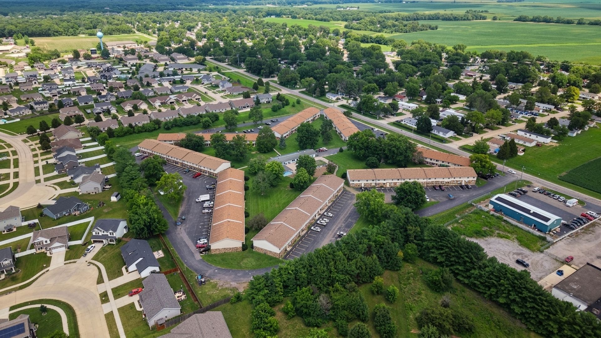 Mahomet Apartment: 307 N Prairieview Rd