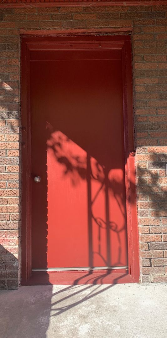 Aurora Apartment: 102-106 N Chestnut St