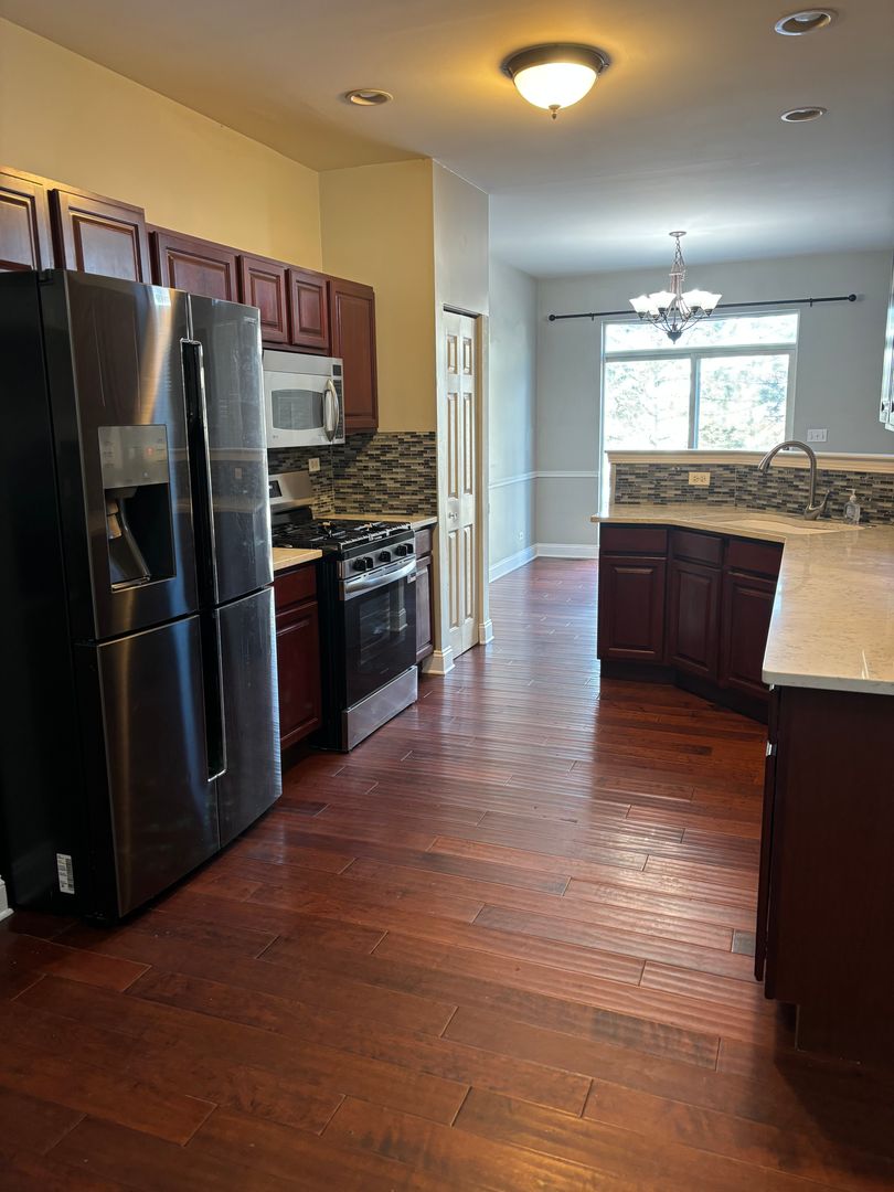 Aurora House: 2424 Reflections Dr