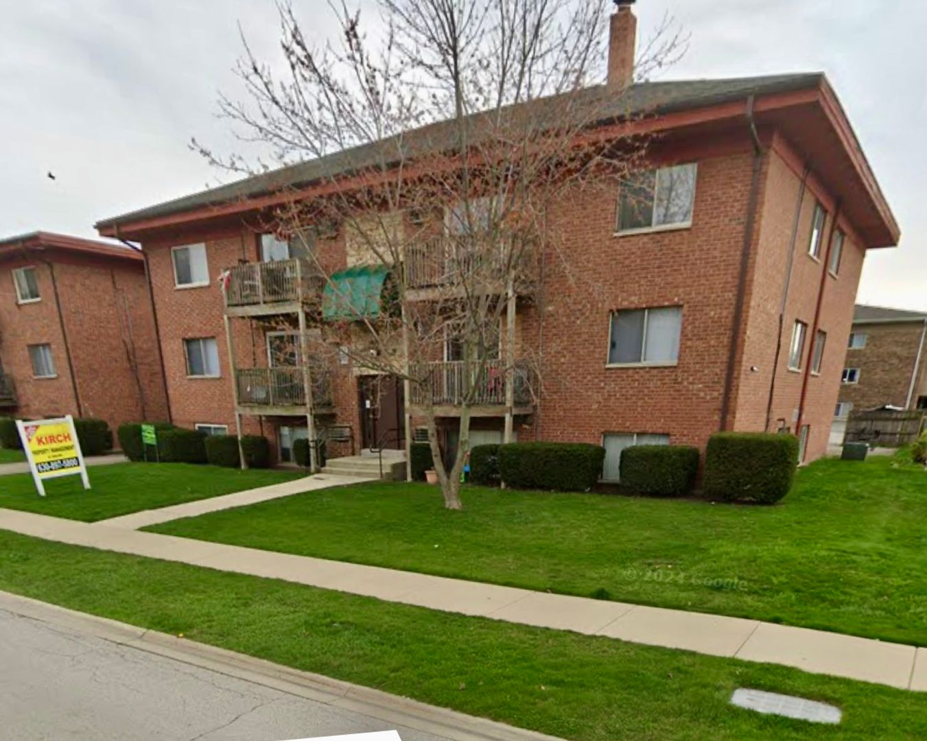 Aurora Apartment: Lilac Lane