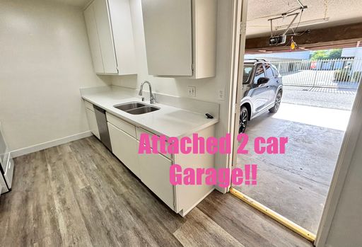 Oversized 1 BD, 2 Car Att. Garage – photo 1