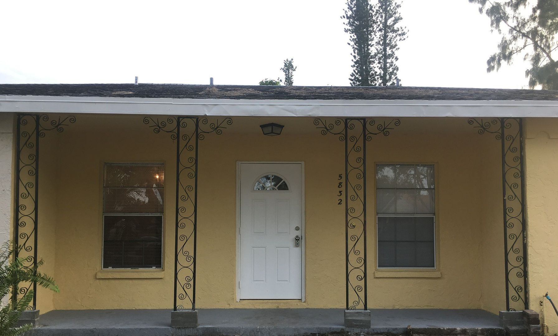 Greenacres House: 5832 S. 38th St