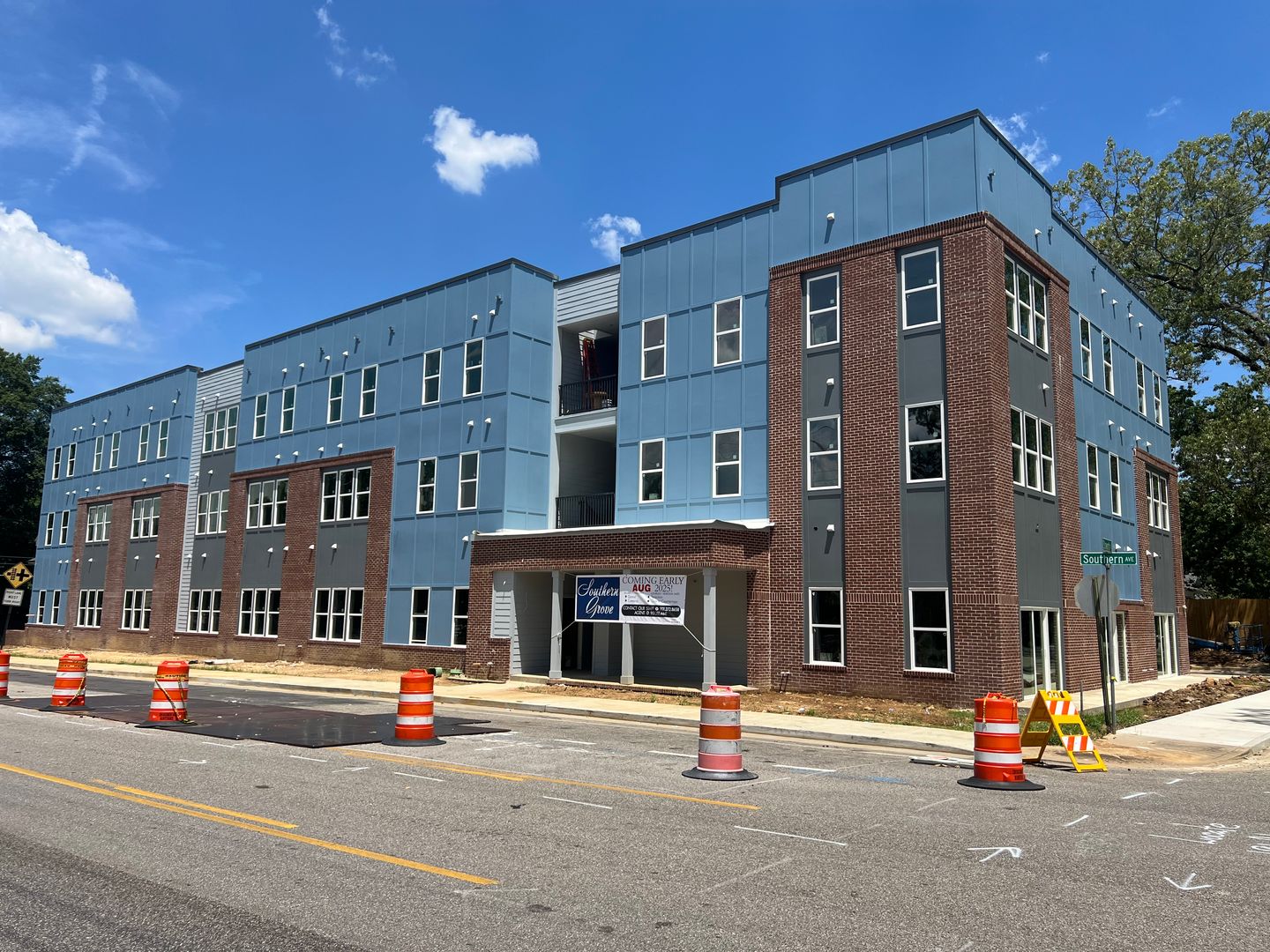 Memphis Apartment: 3440 Southern Ave