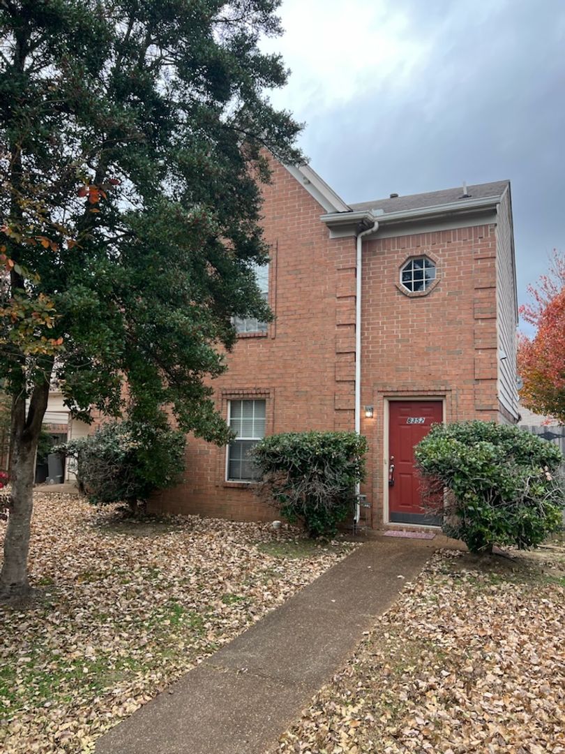 Cordova House: 8352 Keeli Cove