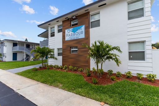 1029 PARK DR #32
