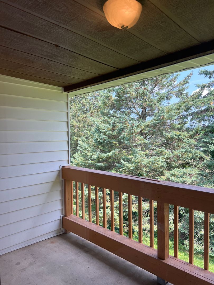 Boalsburg Apartment: 704 Torrey Lane