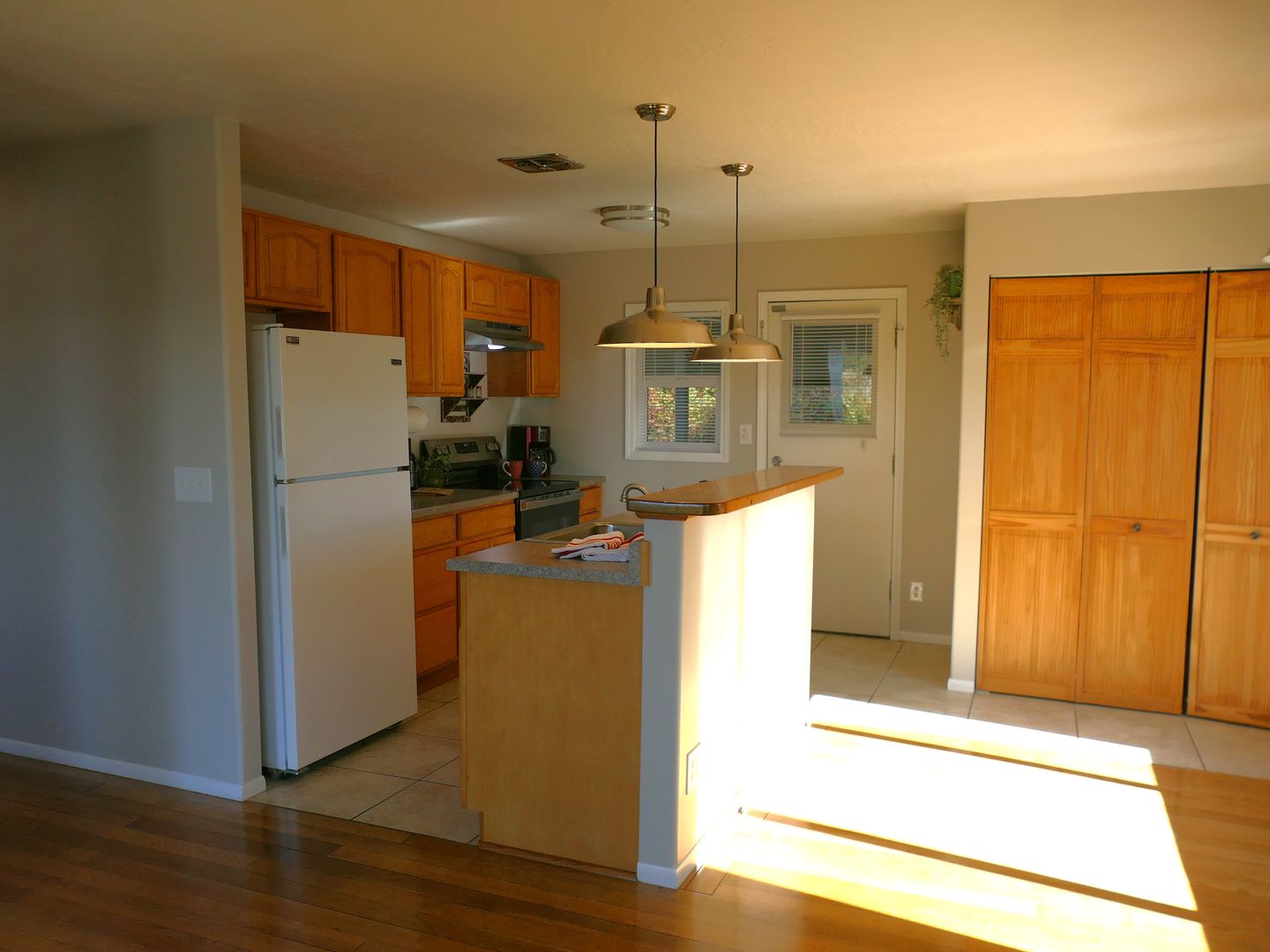 Bremerton House: 1032 Walnut Street